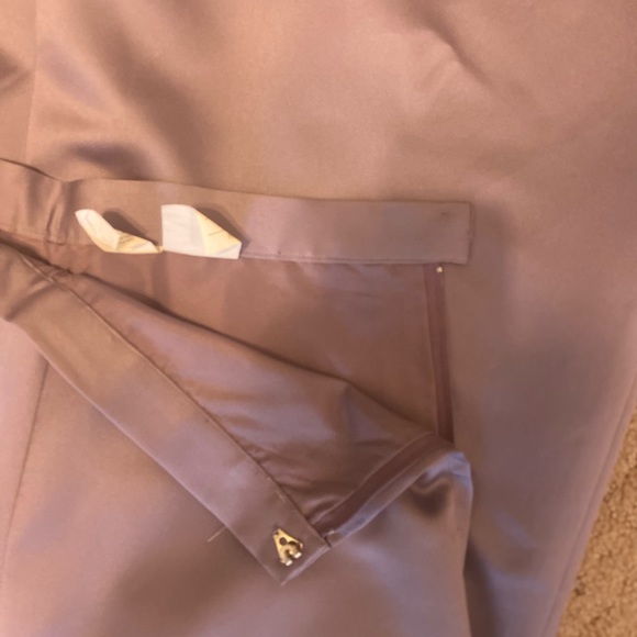 Private Collection - Lovely 2 piece lilac satin gown Size: 12 (see measu… - Picture 11 of 14